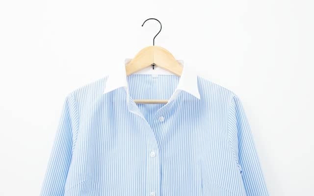 クレリックシャツのおすすめ タイプ別のおしゃれな着こなし方を解説 Customlife カスタムライフ