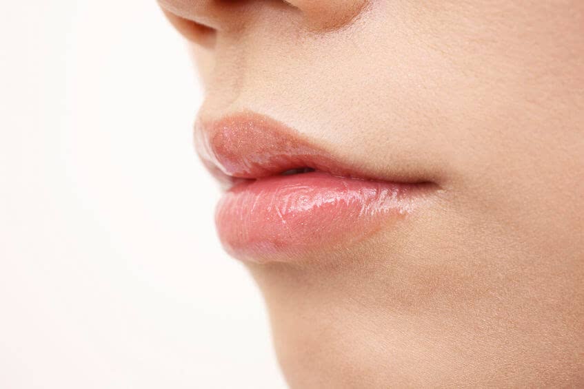 唇のシミを消す方法 シミの原因と予防法 皮膚科のシミ取りレーザー Customlife カスタムライフ