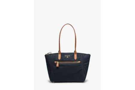 彼女が絶対に喜ぶ誕生日プレゼント 女性150名に聞いた人気25選 Customlife カスタムライフ