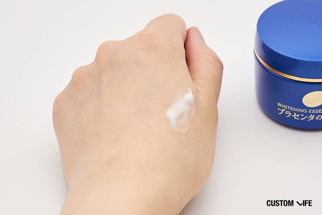 ドラッグストアのシミにおすすめのクリーム  明色化粧品 プラセホワイター薬用美白エッセンスクリーム テクスチャ