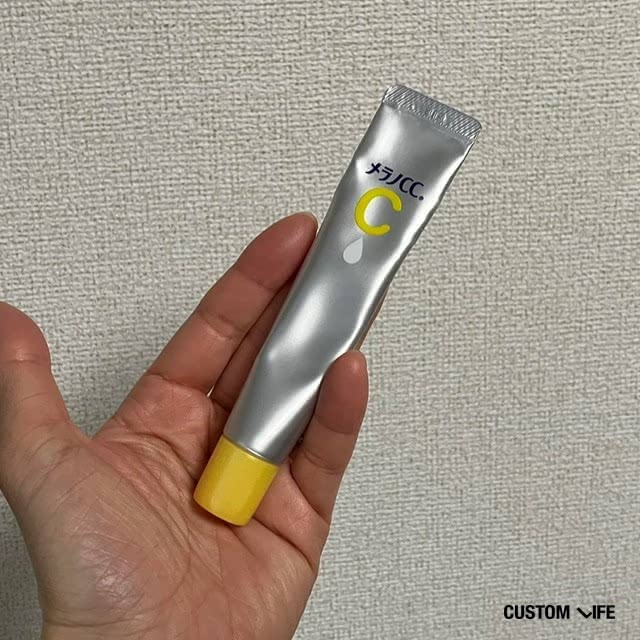 シミ 化粧品 メラノCC メラノCC 薬用 しみ集中対策美容液 口コミ