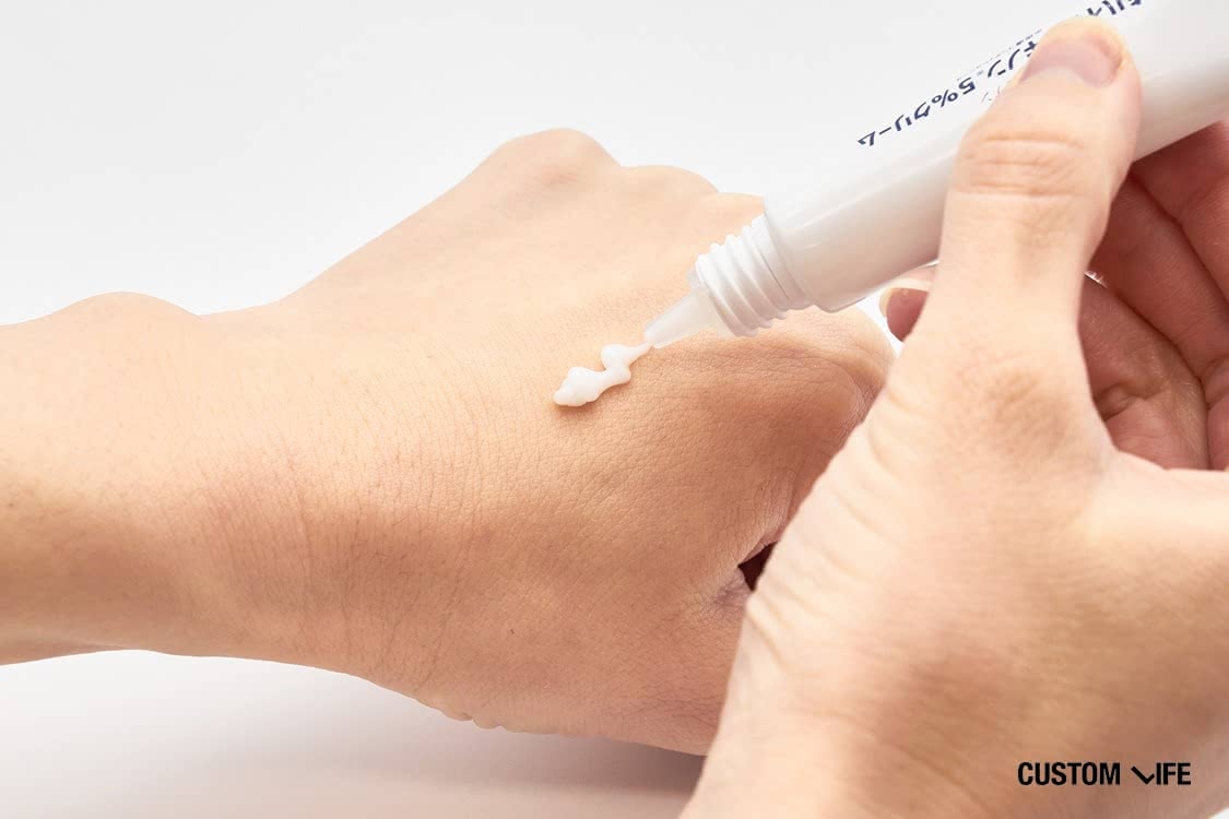 シミ 化粧品 旭研究所 業務用ハイドロキノンクリーム5% テクスチャ