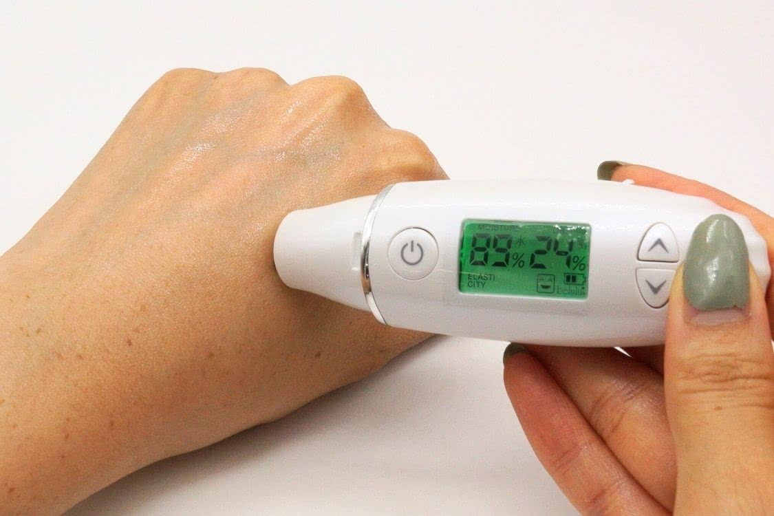 セラミド化粧水の水分保持力検証結果1 菊正宗 日本酒の化粧水 ハリつや保湿