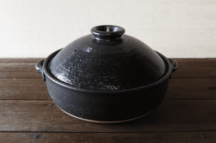 IH対応土鍋（カネフサ製陶）の写真