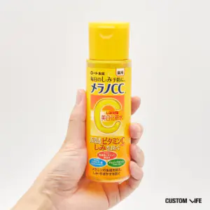 ニキビ跡 化粧水,メラノCC