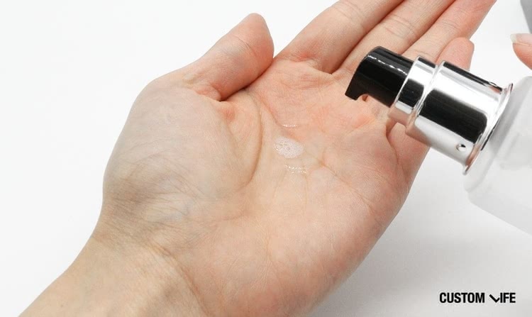 ウーブローズモイストトナー テクスチャ画像,40代化粧品